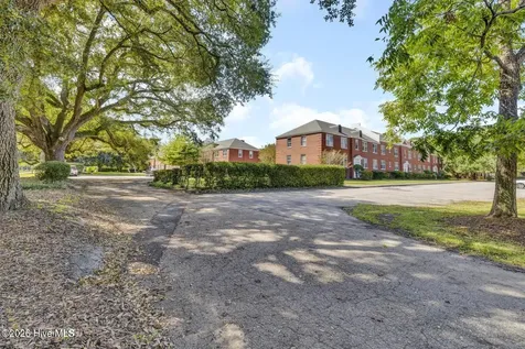 2940 Oleander Drive Wilmington NC 28403