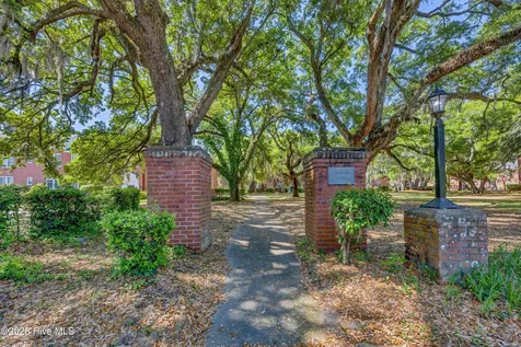 2940 Oleander Drive Wilmington NC 28403
