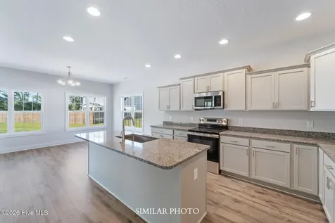 612 Barlowe Lane Jacksonville NC 28546
