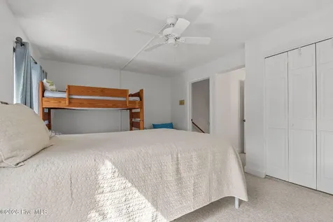 142 Corncake Circle Morehead City NC 28557