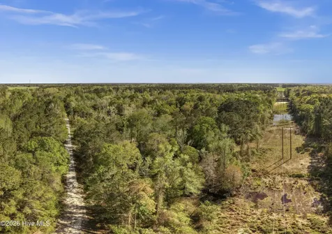 196 Quiet Water Drive Chinquapin NC 28521