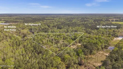 196 Quiet Water Drive Chinquapin NC 28521
