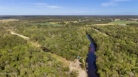 196 Quiet Water Drive Chinquapin NC 28521