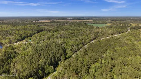196 Quiet Water Drive Chinquapin NC 28521