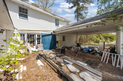 1802 Marshburn Circle Kinston NC 28504