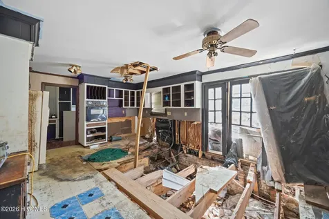 1802 Marshburn Circle Kinston NC 28504