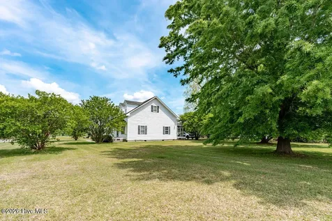2881 Honey Hill Road Hallsboro NC 28442