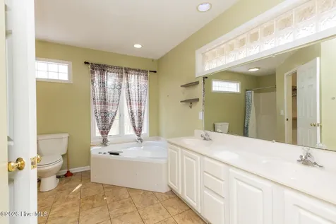 112 Shady Wood Court West End NC 27376