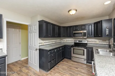 112 Shady Wood Court West End NC 27376