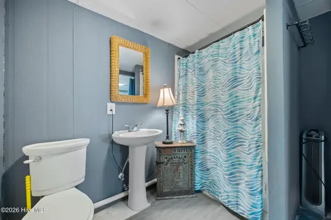 1513 Bayview Road Bath NC 27808