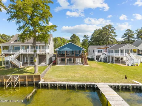 1513 Bayview Road Bath NC 27808