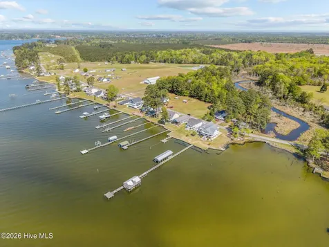 1513 Bayview Road Bath NC 27808