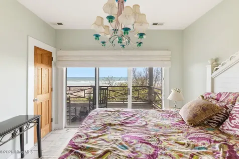 1005 N Anderson Boulevard Topsail Beach NC 28445