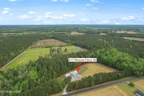 417 Reaves Ferry Road Nakina NC 28455