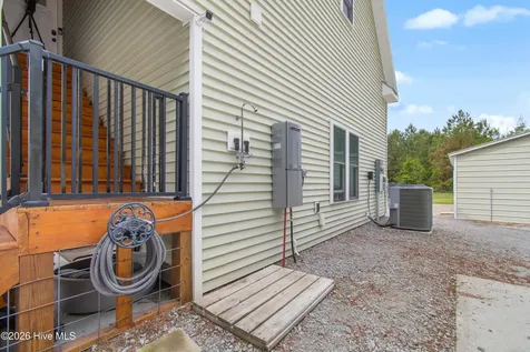 417 Reaves Ferry Road Nakina NC 28455