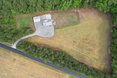 417 Reaves Ferry Road Nakina NC 28455