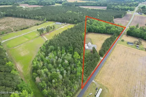 417 Reaves Ferry Road Nakina NC 28455