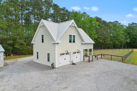 417 Reaves Ferry Road Nakina NC 28455