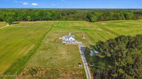 2031 Devils Racetrack Road Four Oaks NC 27524