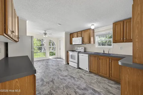 7756 Funston Road SE Winnabow NC 28479