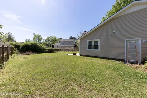 402 Sharon Way Jacksonville NC 28546