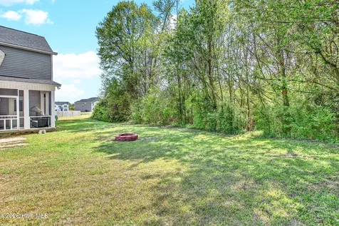 304 Maidstone Drive Richlands NC 28574