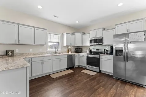 304 Maidstone Drive Richlands NC 28574
