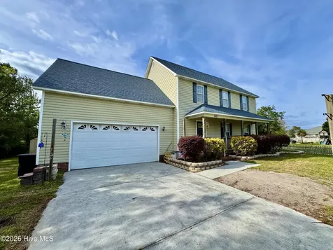 2007 Melodie Lane Morehead City NC 28557