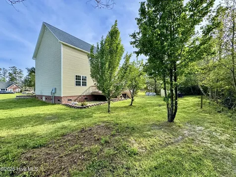 2007 Melodie Lane Morehead City NC 28557