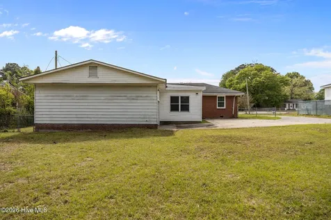 709 Hooker Road Greenville NC 27834
