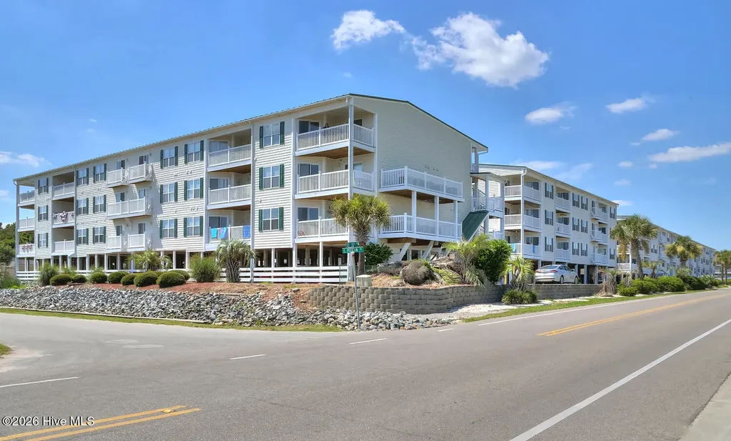 105 SE 58th Street Oak Island NC 28465