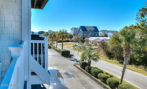 105 SE 58th Street Oak Island NC 28465
