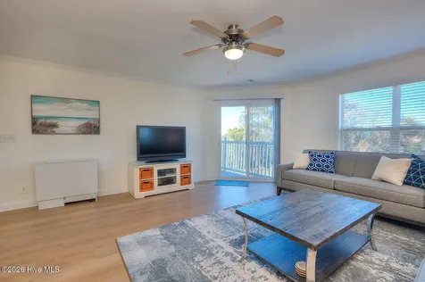 105 SE 58th Street Oak Island NC 28465