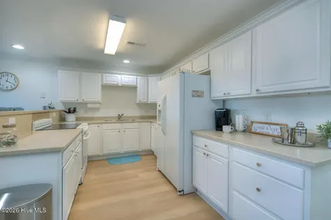 105 SE 58th Street Oak Island NC 28465