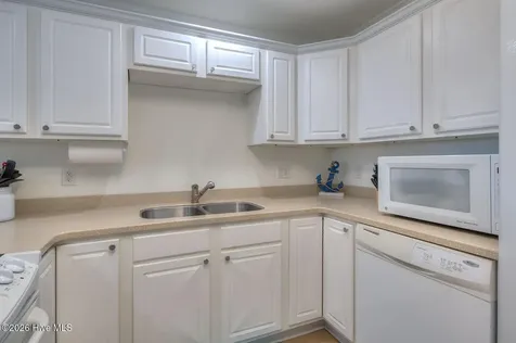 105 SE 58th Street Oak Island NC 28465