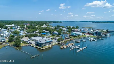 243 Surfside Landing Boulevard Hubert NC 28539