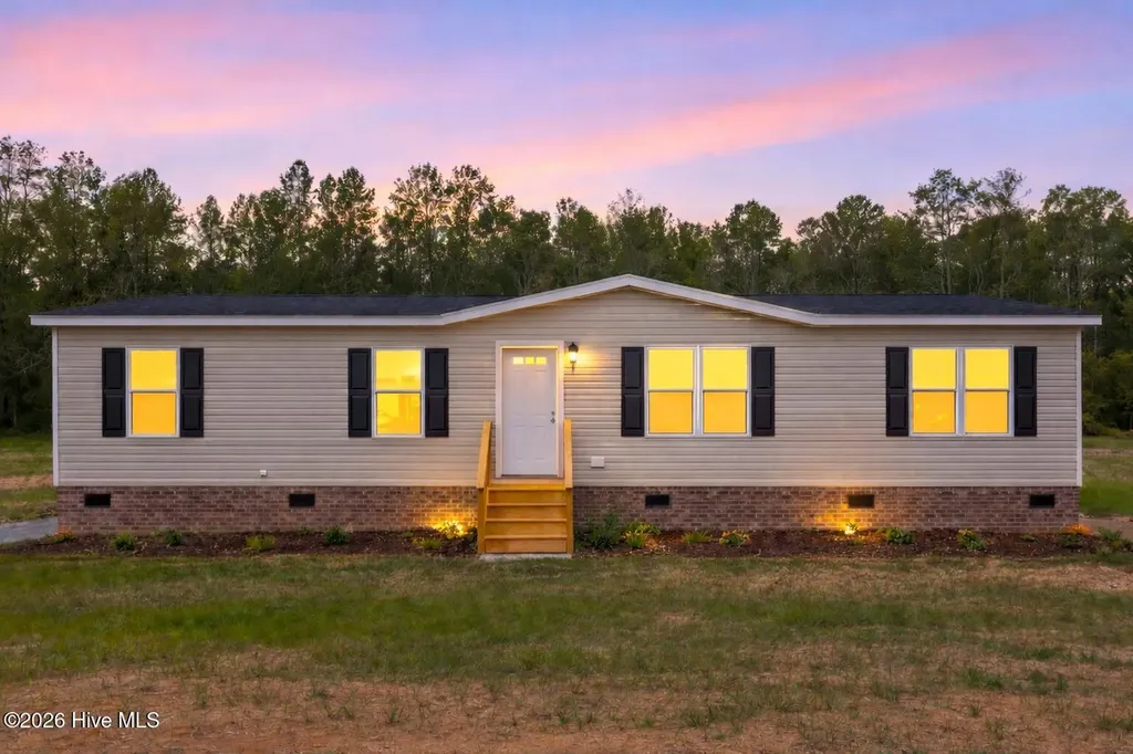 1755 Lynch Road Hollister NC 27844