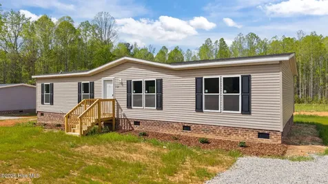 1755 Lynch Road Hollister NC 27844