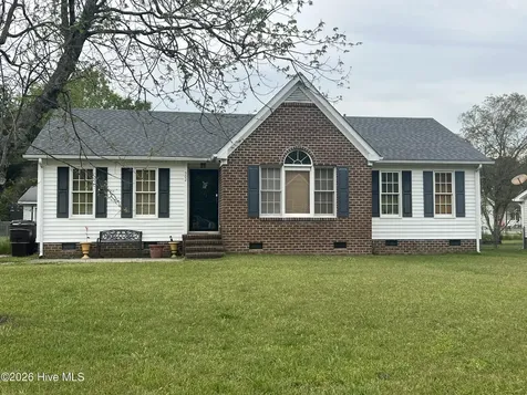 502 Wayne Avenue Tarboro NC 27886