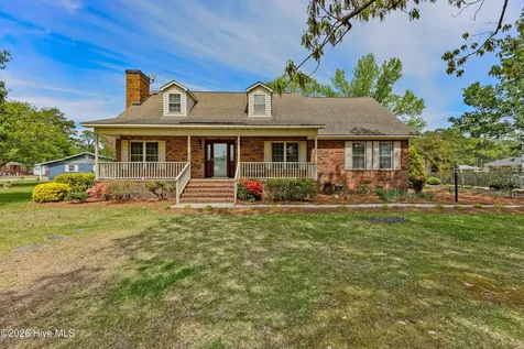 312 W Quinn Street Beulaville NC 28518