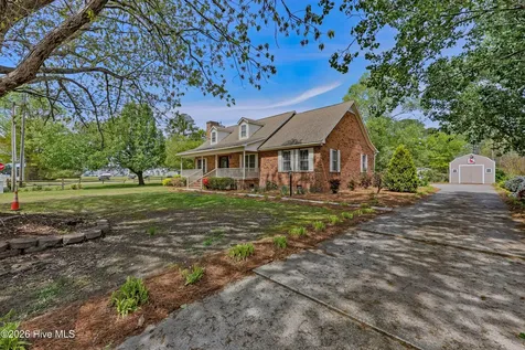 312 W Quinn Street Beulaville NC 28518