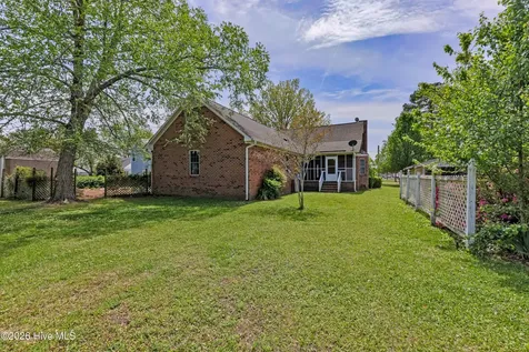 312 W Quinn Street Beulaville NC 28518