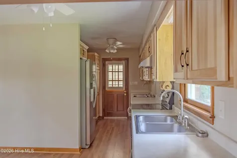 190 Halls Pond Road Rose Hill NC 28458