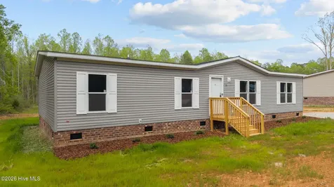 1735 Lynch Road Hollister NC 27844