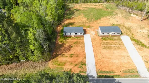1735 Lynch Road Hollister NC 27844