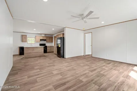 1735 Lynch Road Hollister NC 27844