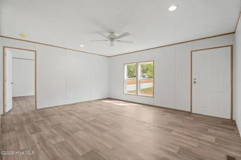 1735 Lynch Road Hollister NC 27844