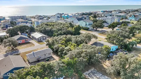 134 S Fourth Avenue Kure Beach NC 28449