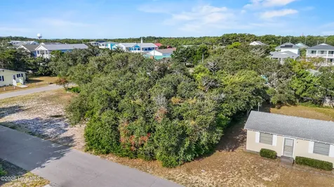 134 S Fourth Avenue Kure Beach NC 28449