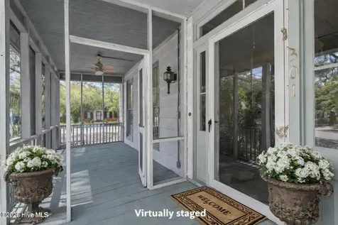 301 E Moore Street Southport NC 28461